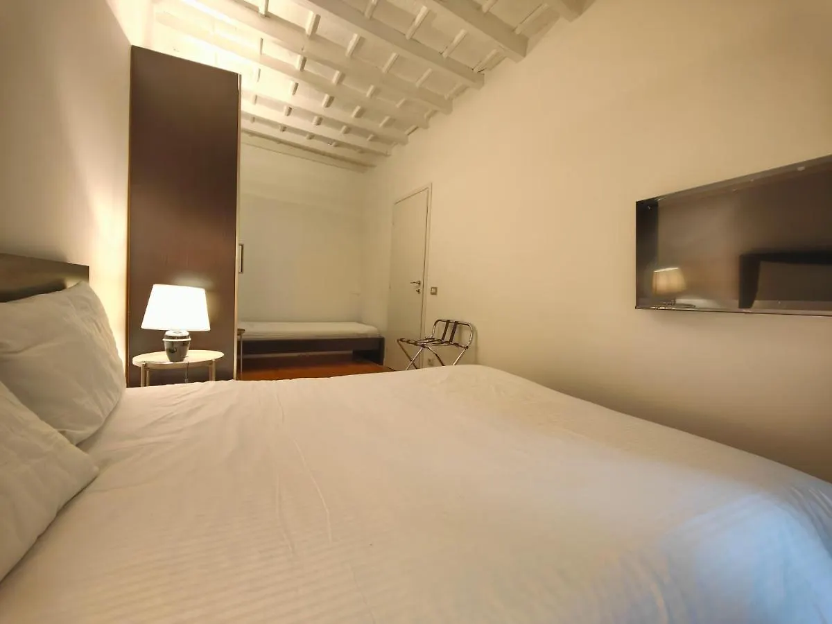 Crocetta - Design Apartment With Terrace Milánó
