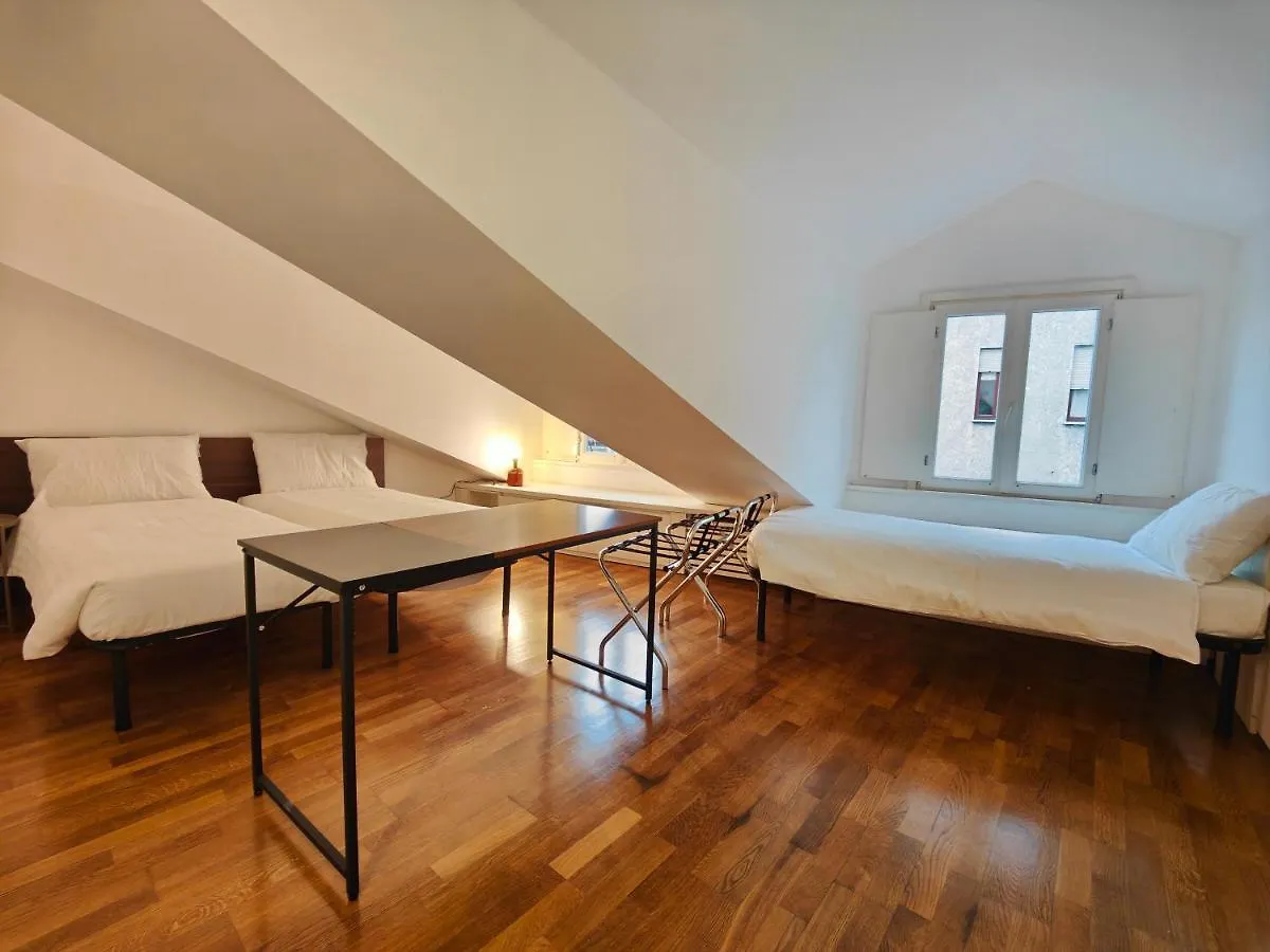 Crocetta - Design Apartment With Terrace Milánó